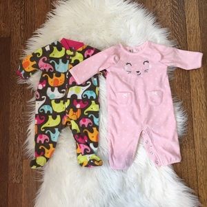 Lot of 2 baby girl pajamas 3 months. Fleece
